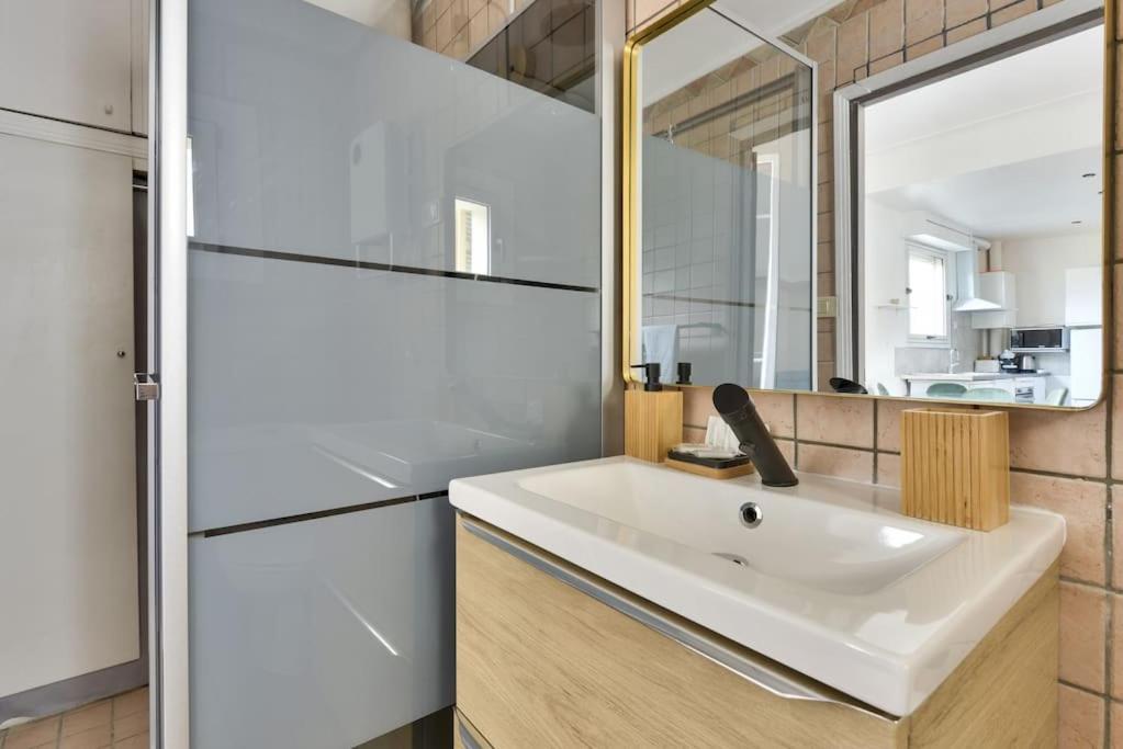 Superbe Studio Vieux Nice 1 Min A Pied De La Plage Extérieur photo